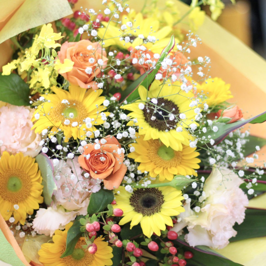 長野の花屋 ヌボー生花店 事例紹介 今日の花贈り 7 19 奥様のお誕生日に贈る花束