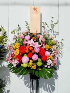 【事例紹介】開店祝いに贈るスタンド花