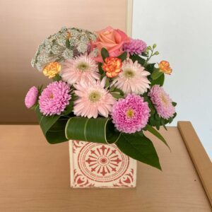 【定期届企業受付花】